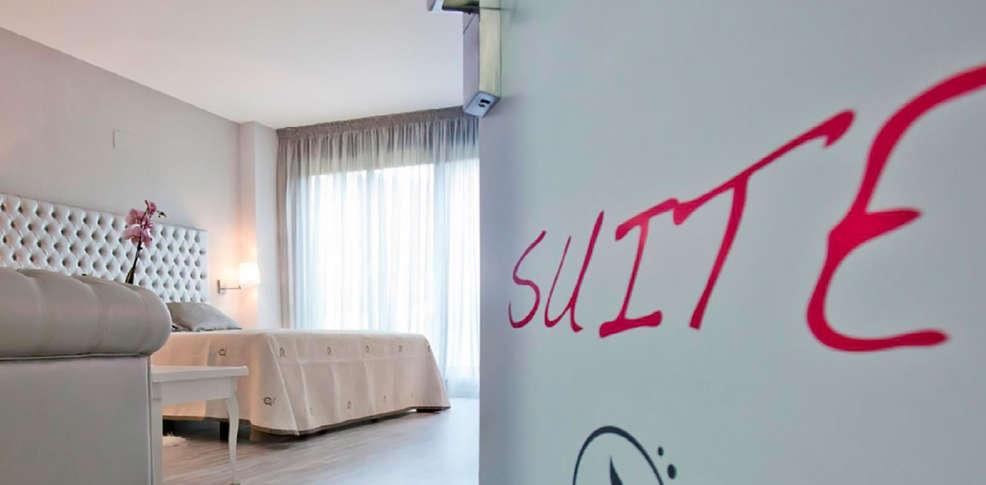 Alix Boutique Hotel Arteixo Exterior photo