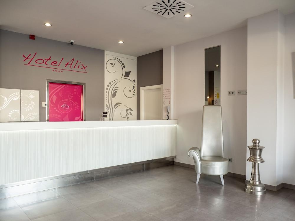 Alix Boutique Hotel Arteixo Exterior photo
